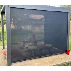 Pergola Bioclimatique Aluminium Anthracite 7,20m² Toit Avec Lames Ovales Aluminium + 2 Rideaux Gris Pour Les Côtés – HABRITA -Nesling Magasin pergola bioclimatique aluminium anthracite 720m toit avec lames ovales aluminium 2 rideaux gris pour les cotes habrita 5
